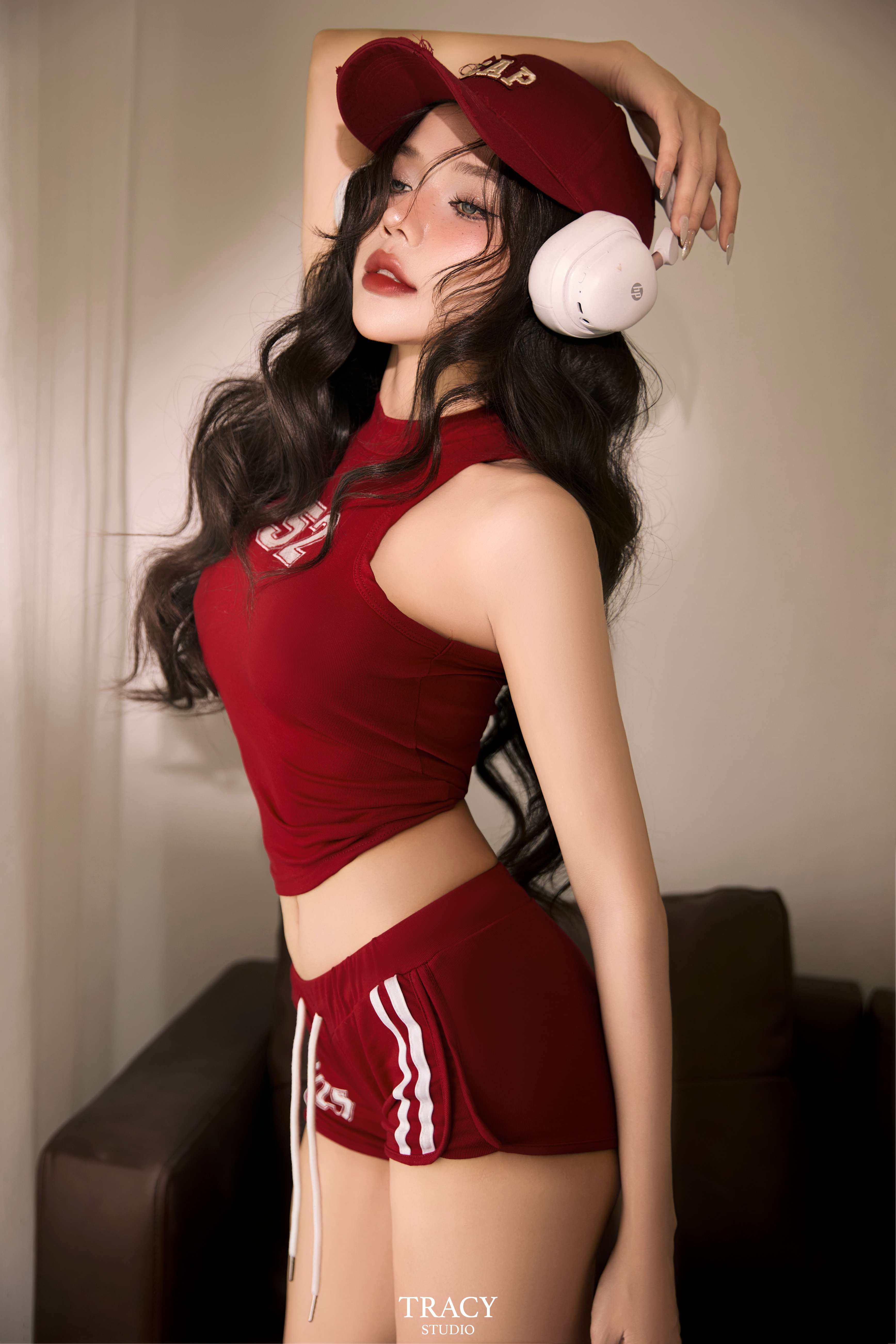 tracy studio chụp concept sexy red